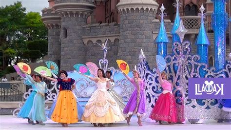 Dancing with the Characters: Meet-and-Greets with Disney's Best Dancers